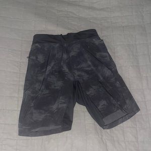 Lululemon shorts Black camo colorway